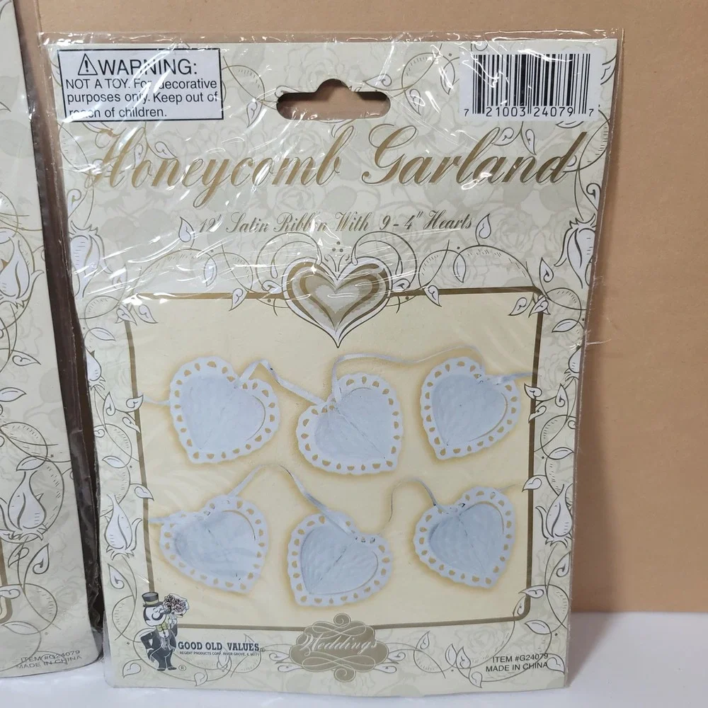 Vtg Good Old Values Wedding Decor Honeycomb Centerpiece/Garland/Spiral Cutouts
